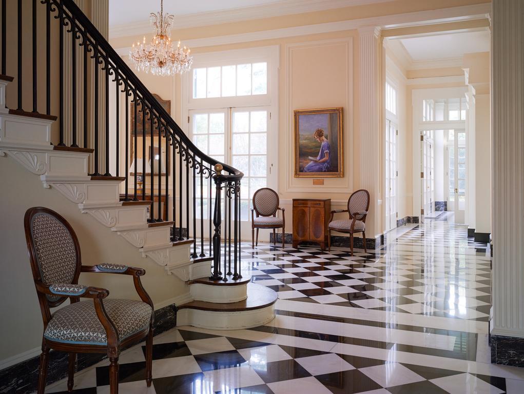 The Duke Mansion Bed & Breakfast Шарлът Екстериор снимка