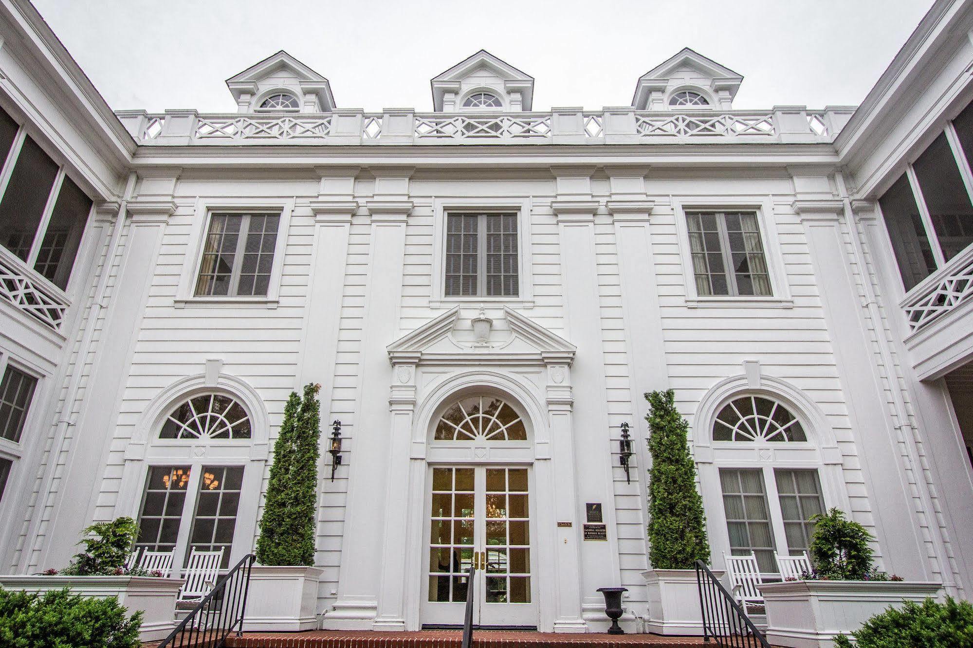 The Duke Mansion Bed & Breakfast Шарлът Екстериор снимка